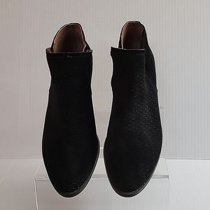 Lucky Brand Women's Black Suede Ankle Boots